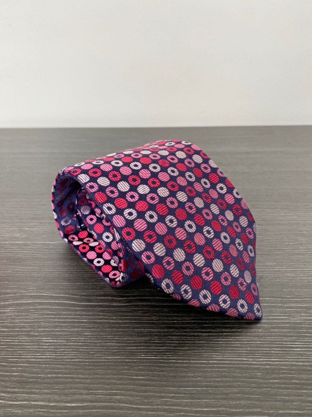 Tommy Hilfiger Men’s Silk Tie Navy Pink Geometric Pattern Neck Tie